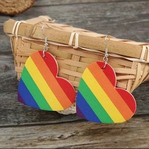 NWT Rainbow Color Heart Shape Retro Dangle Earrings
PU Leather Light Weight